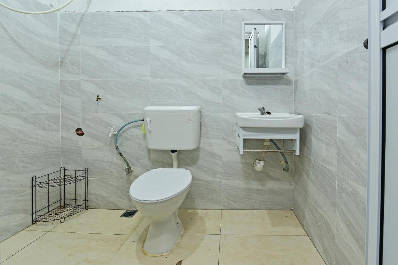Oyo 90596 Casaria Inn Paka Εξωτερικό φωτογραφία