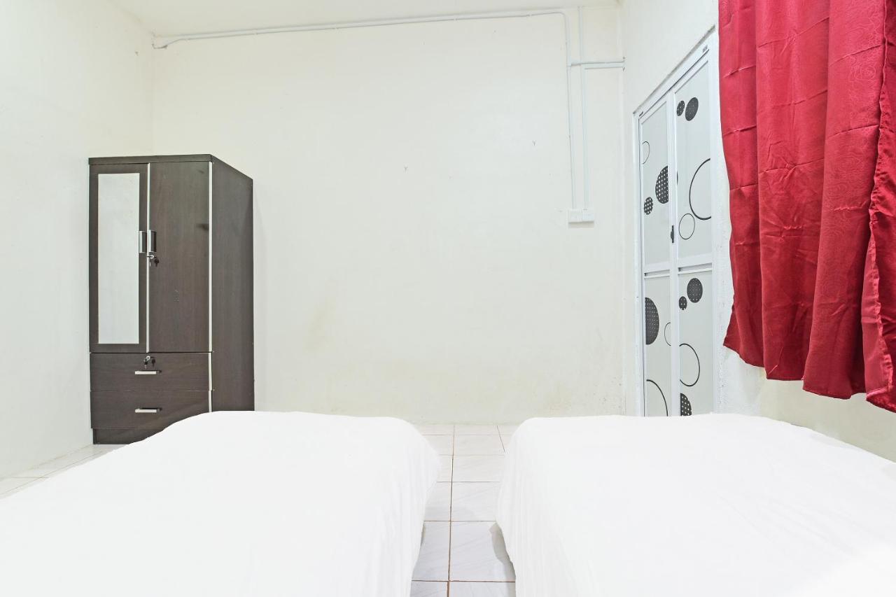 Oyo 90596 Casaria Inn Paka Εξωτερικό φωτογραφία