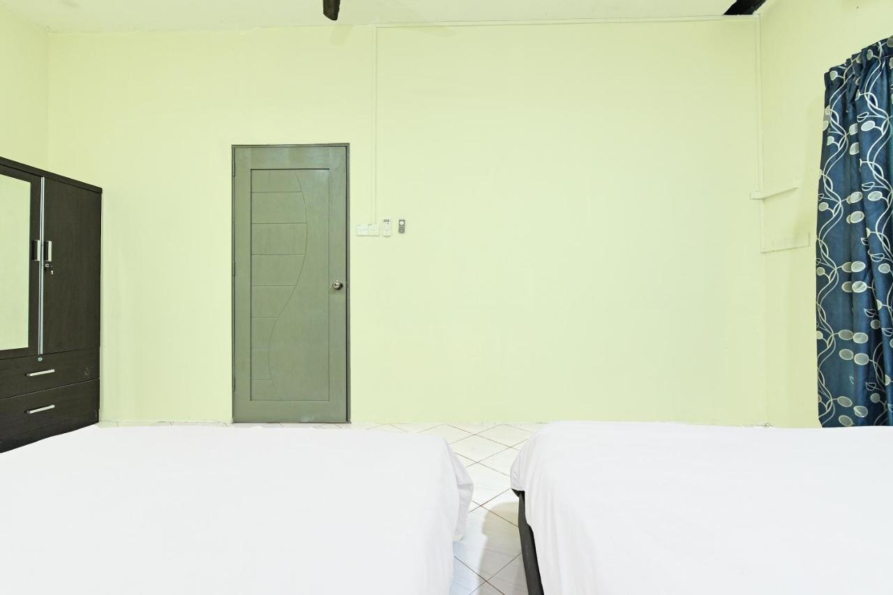 Oyo 90596 Casaria Inn Paka Εξωτερικό φωτογραφία